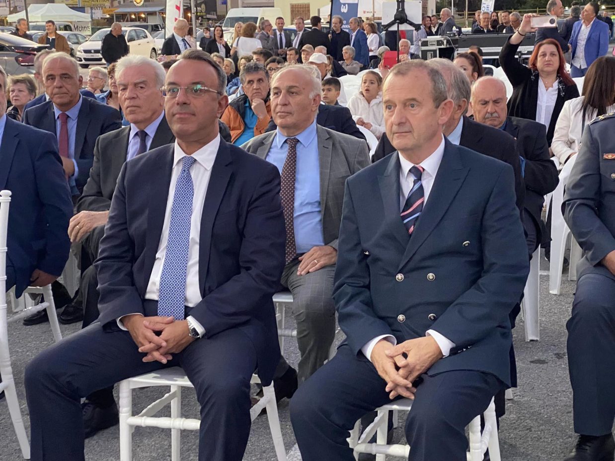 02 ΠΡΟΕΔΡΟΣ ΣΤΑΙΚΟΥΡΑ ΚΑΘΙΤΣΟΙ
