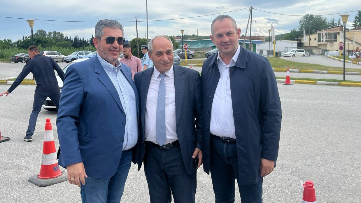 4 ΠΙΤΣΙΑΣ ΚΟΜΠΑΤΣΙΑΡΗΣ ΛΙΑΚΟΠΟΥΛΟΣ