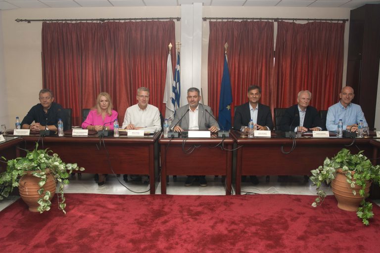 Σύσκεψη κυβερνητικού κλιμα