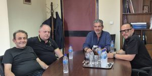 Εποικοδομητική συνάντηση τ