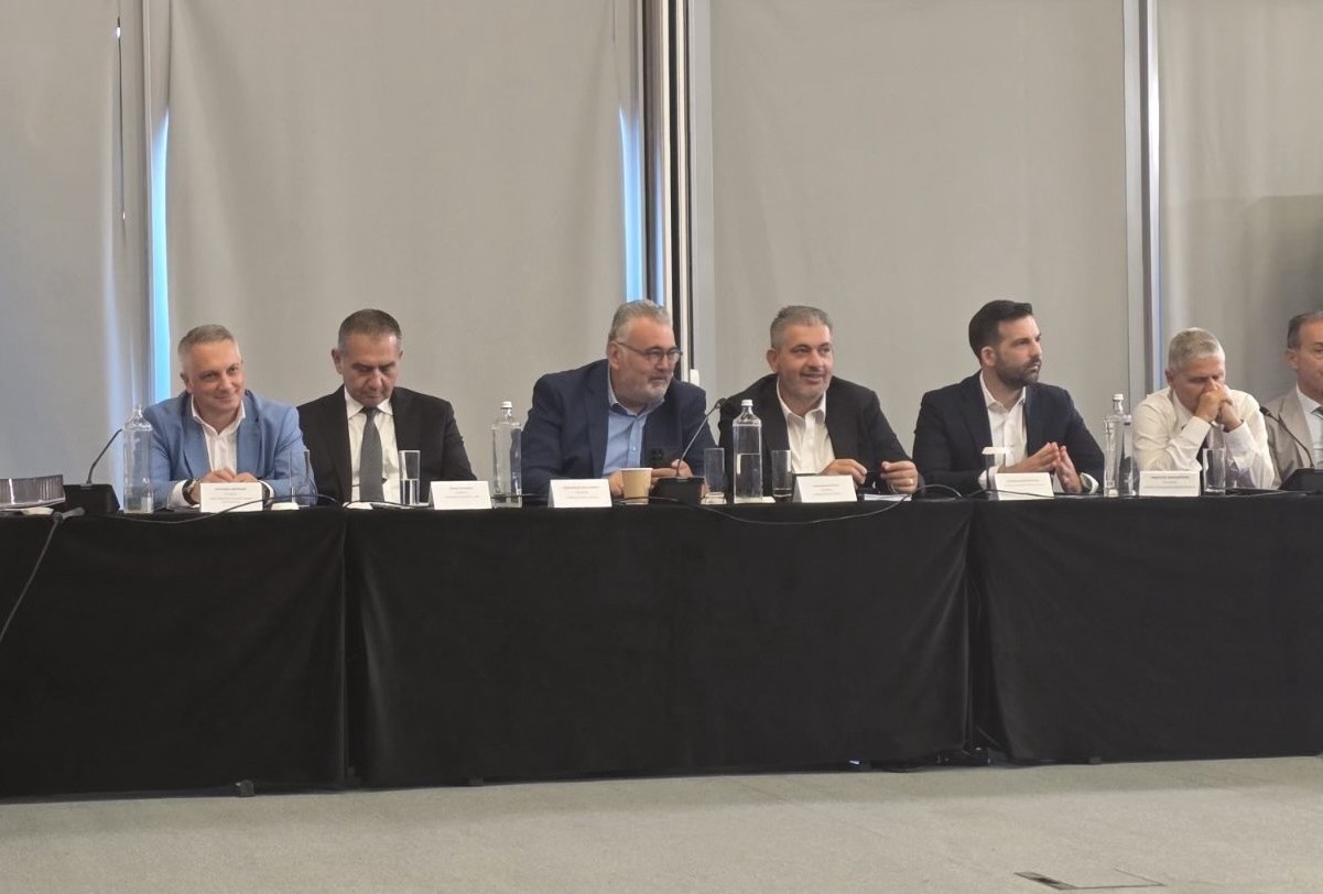 01 ΠΡΟΕΔΡΟΙ ΕΠΙΜΕΛΗΤΗΡΙΩΝ