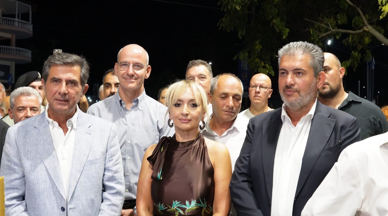 03 GRAND OPENING